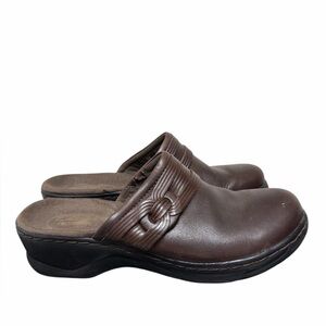CLARKS Brown Leather Slip-On Clogs Mules Sz 7 Narrow Women’s Shoe